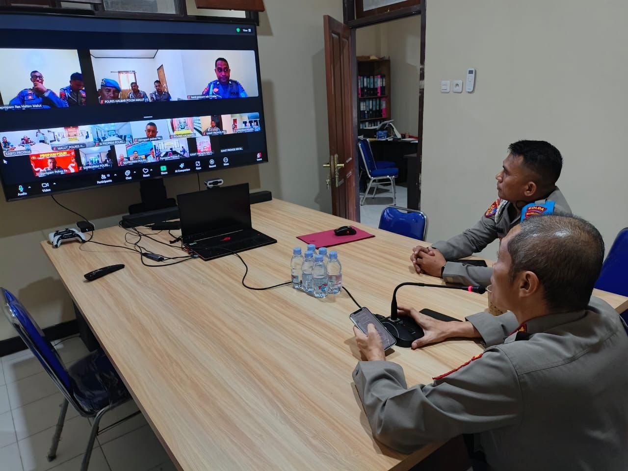 4b080652-0f50-47bb-94dc-be483f78ba73