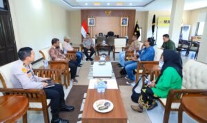 63f383d6-deda-441e-8c40-6e7e290217d2