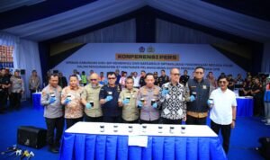 cf53f80e-ab56-4f45-b119-5f950dfc0f7f